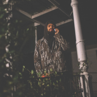 lojii & Swarvy – “due rent” (Video)