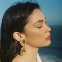 Listen To Manila R&B Singer/Songwriter Jess Connelly New Song “Hooked / Good Lover”